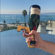 Load image into Gallery viewer, SENDSHOOTER™ Beverage Shooter
